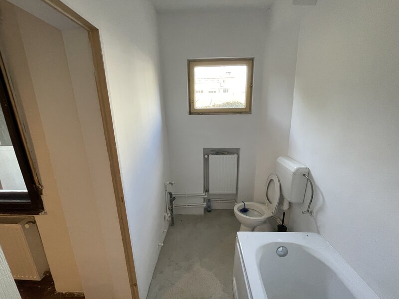 Calea Victoriei, Moxa, strada Sfintii Voievozi,