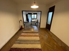 Calea Victoriei, Moxa, strada Sfintii Voievozi